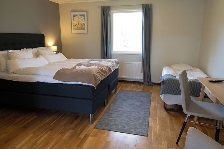 Room 3 of 28