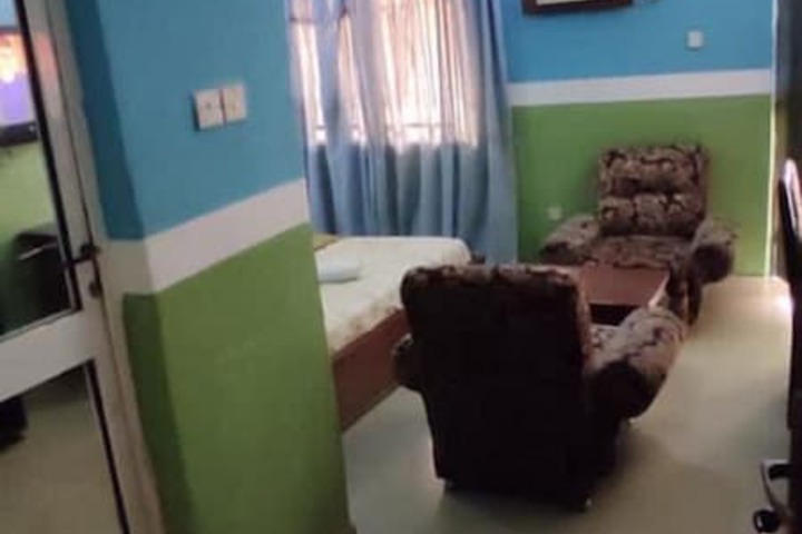Room 6 of 11