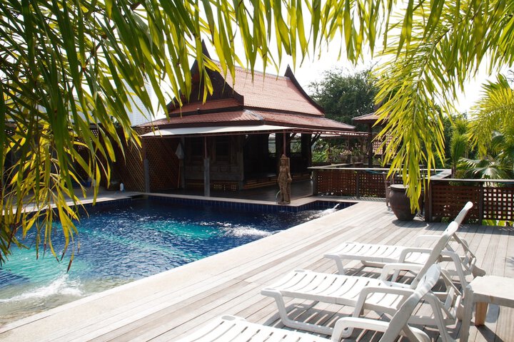Pool 32 of 56