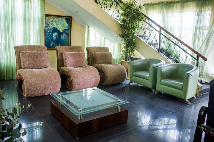 Hotel Interior 4 of 29