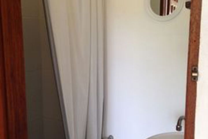 Room 3 of 35