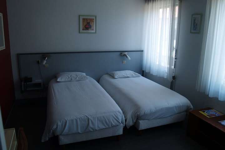 Room 7 of 38