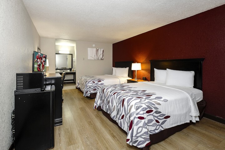 Deluxe 2 Double Beds (4 of 7)