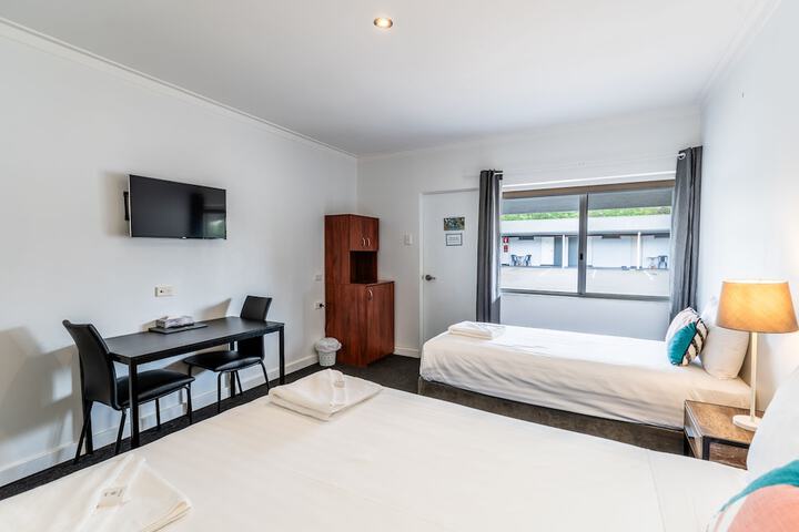 Room 16 of 57