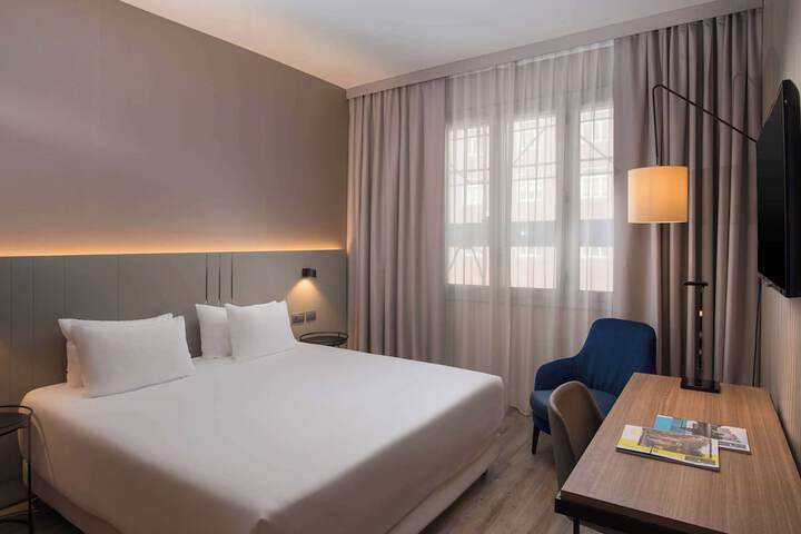 Room 14 of 81