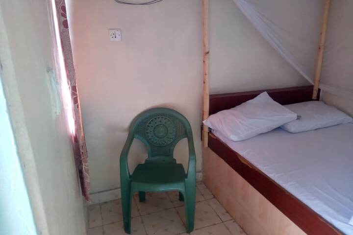 Room 3 of 11