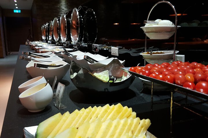 Dining 41 of 45