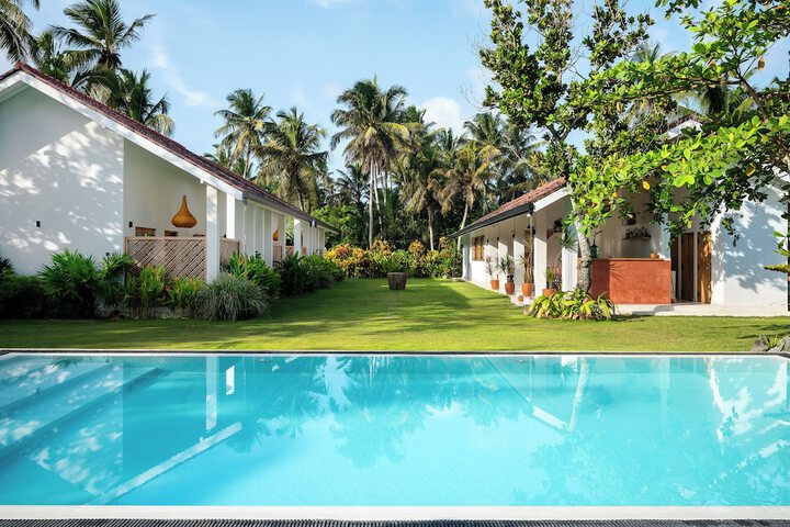 Pool 13 of 25