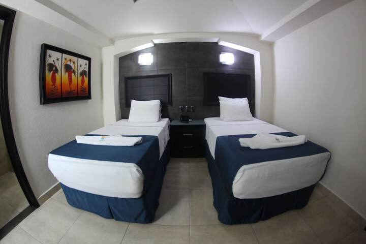 Room 11 of 26