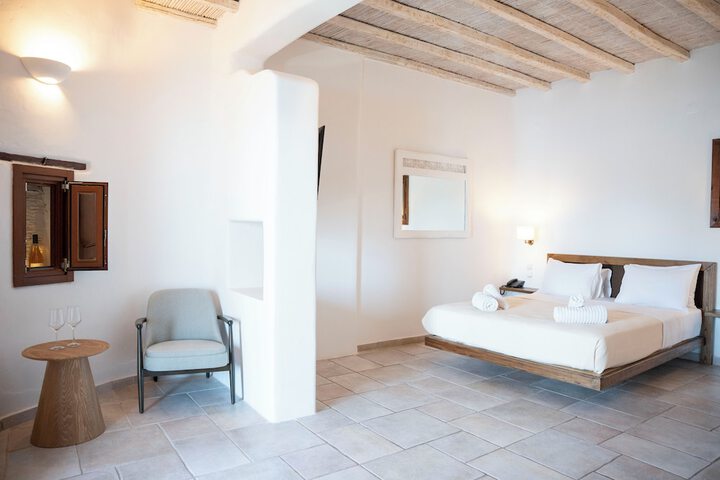 Room 10 of 92
