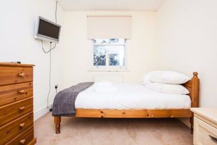 Room 14 of 30