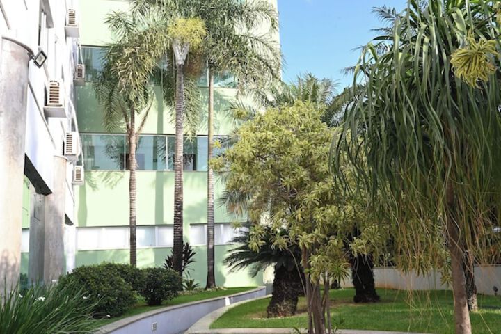 Hotel Exterior 63 of 64