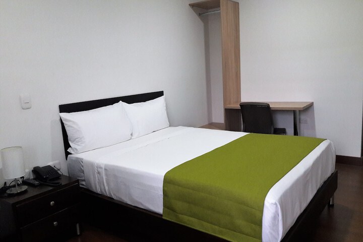 Room 6 of 46