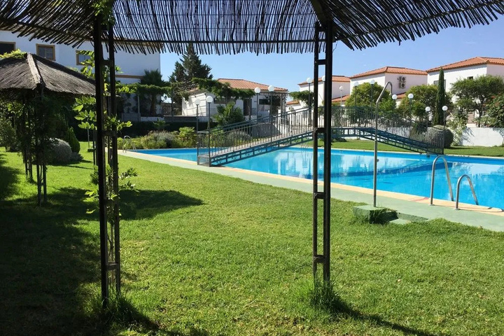 Pool 12 of 26