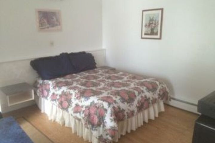 Room 14 of 25