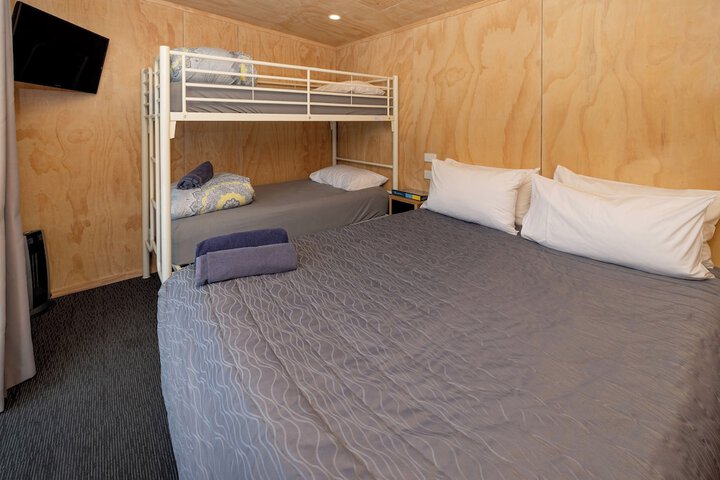 Room 3 of 61