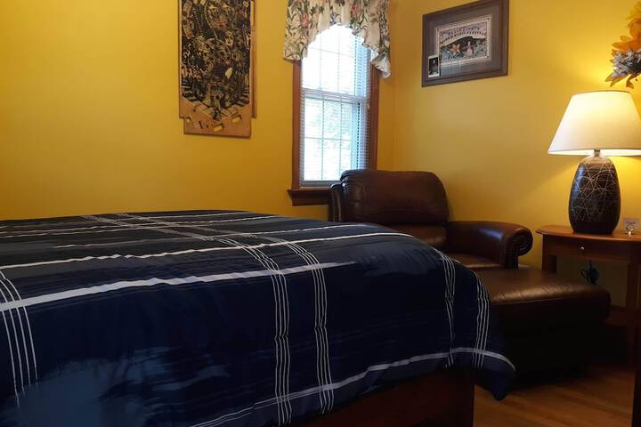 Room 4 of 50