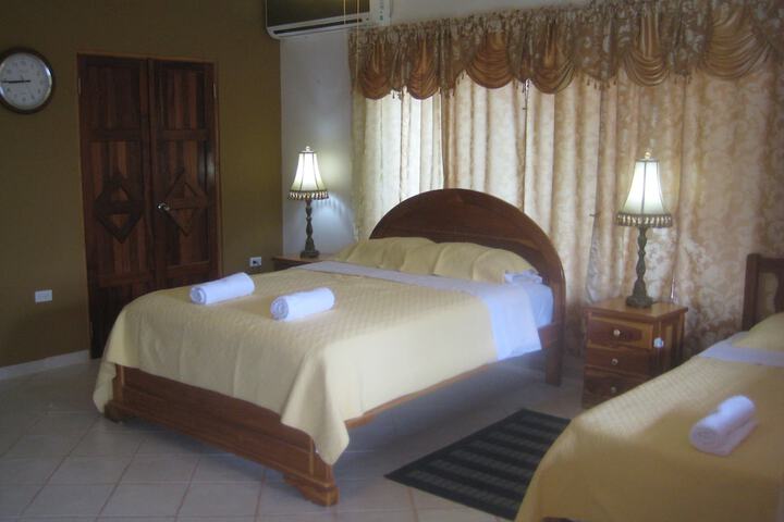 Room 6 of 27