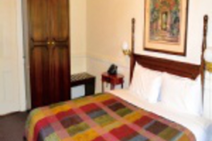 Room 205 of 768