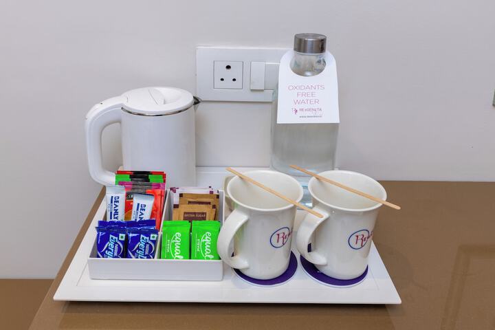 Breakfast/Coffee Service 27 of 46