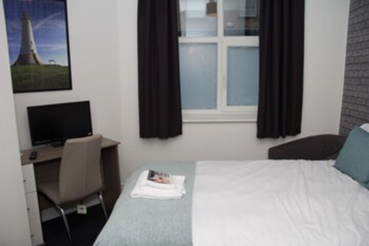 Room 22 of 36
