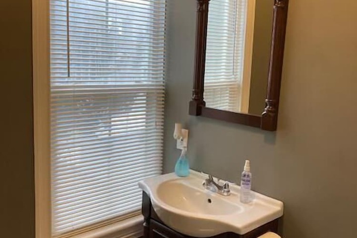 Room 7 of 53