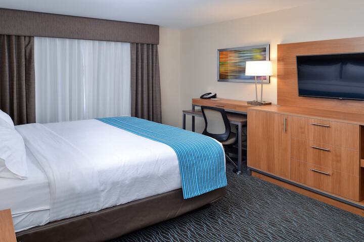 Room 10 of 61