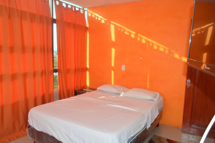 Room 17 of 32
