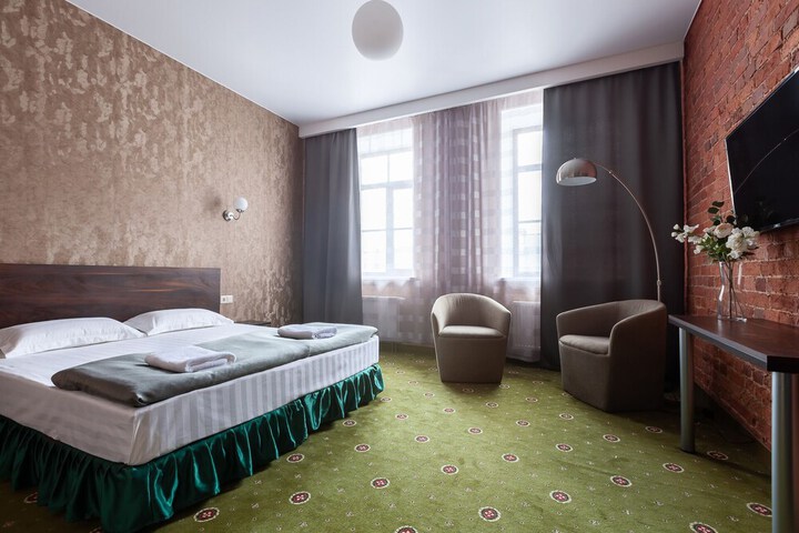 Room 10 of 49