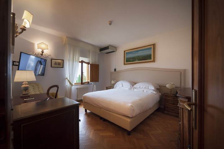 Room 40 of 140