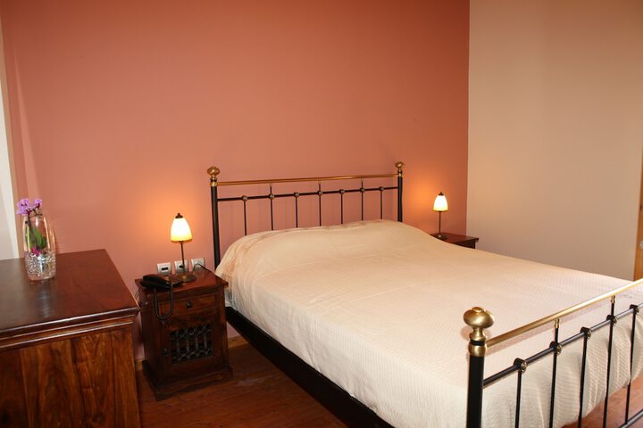 Room 10 of 35