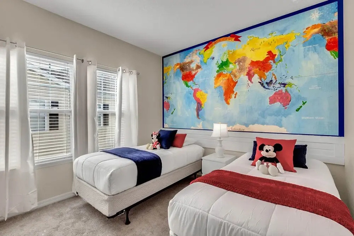 Room 3 of 22