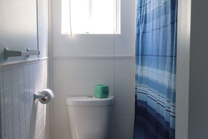 Room 20 of 33