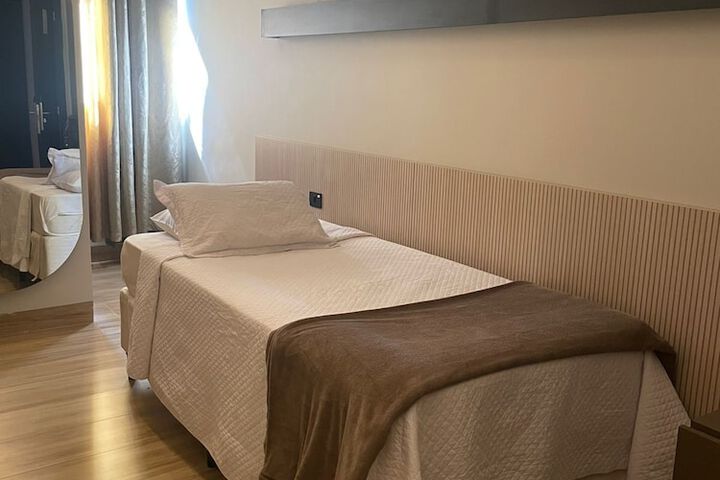 Room 17 of 69