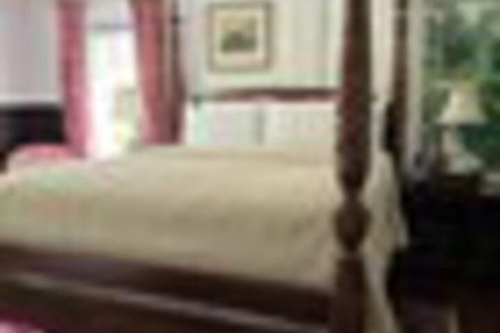 Room 17 of 285