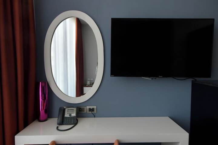 Room 26 of 68