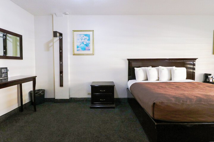 Room 8 of 58
