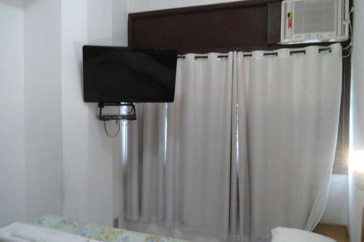 Room 2 of 19