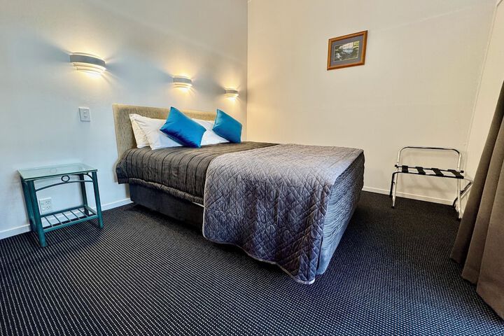 Room 15 of 42