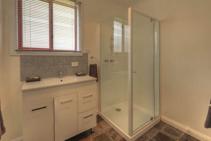 Room 156 of 195
