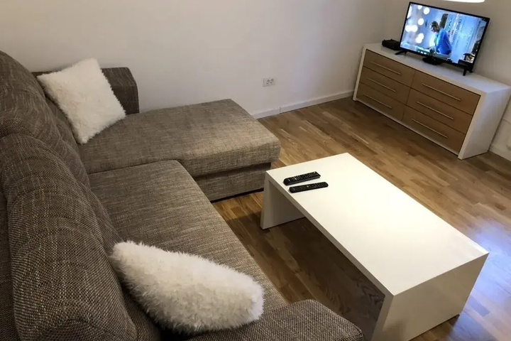 Room 2 of 15