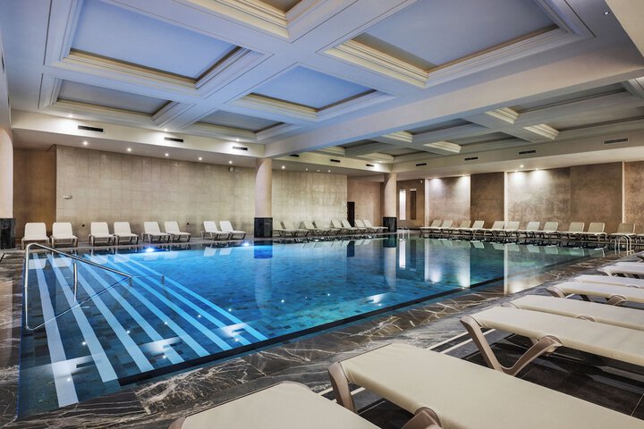 Pool Hotel