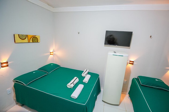 Room 9 of 183