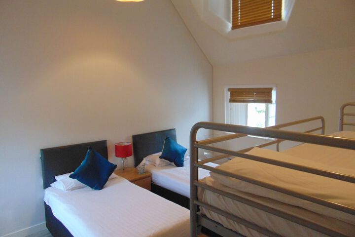 Room 7 of 35