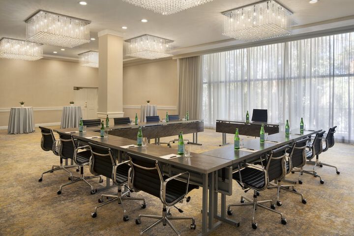 Meeting facility