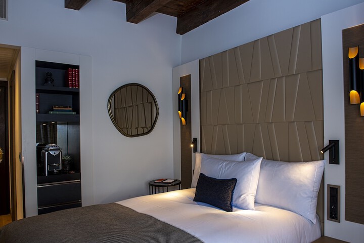 Room 29 of 52