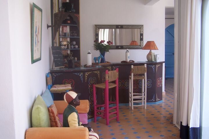 Lounge 69 of 92