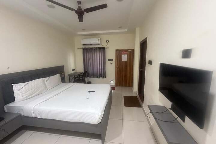 Room 19 of 39