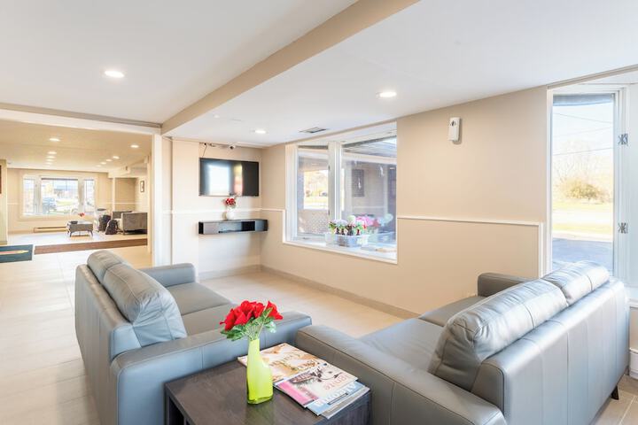 Hotel Interior 4 of 88