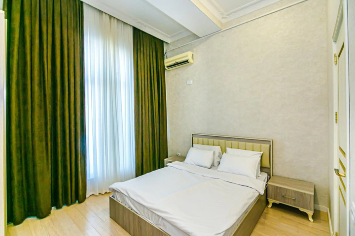 Room 2 of 19